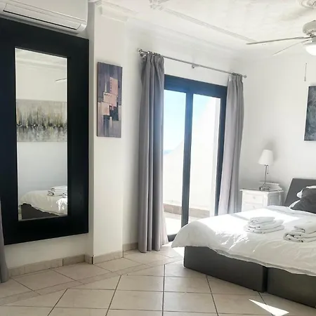 Vistas Costa Adeje Βίλα *